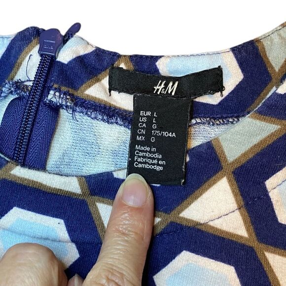 H&M Navy Blue long Sleeved Hexagon Cotton Casual Dress Women’s Size Large - Picture 6 of 8